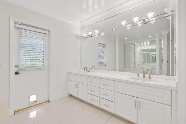 Boca Bath & Tennis Residence photo 37