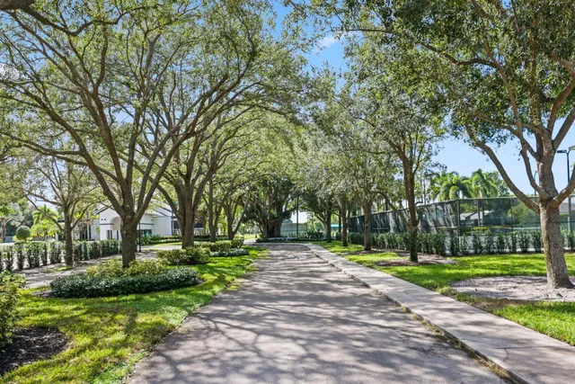 Boca Bath & Tennis Residence photo 62