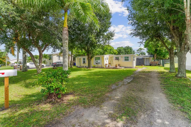  Residence photo 4