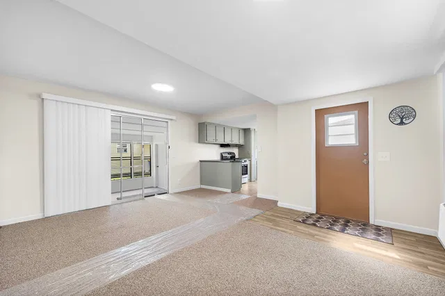  Residence photo 6