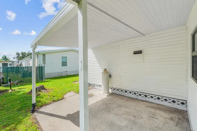  Residence photo 21