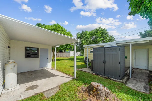  Residence photo 22