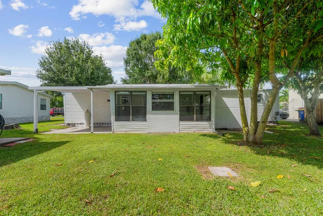  Residence photo 26