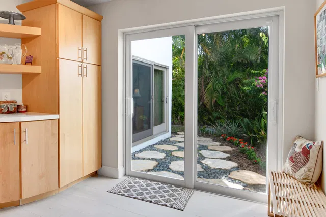 Boca Bath & Tennis Residence photo 17