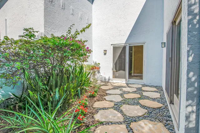 Boca Bath & Tennis Residence photo 18