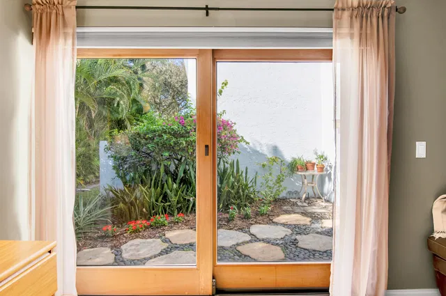 Boca Bath & Tennis Residence photo 26