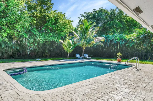 Boca Bath & Tennis Residence photo 38