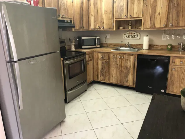 Residence photo 6