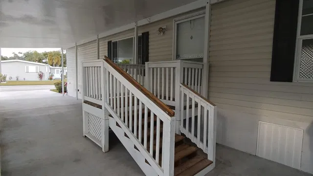 Residence photo 5