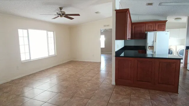 Residence photo 20
