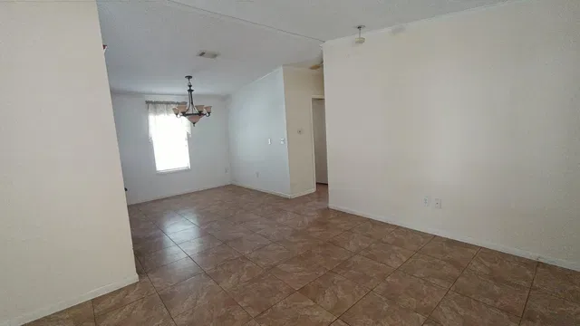 Residence photo 23
