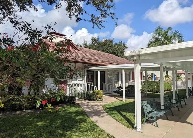 Residence photo 42