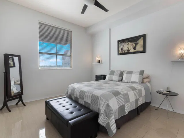 The Prado Unit 457 photo 16