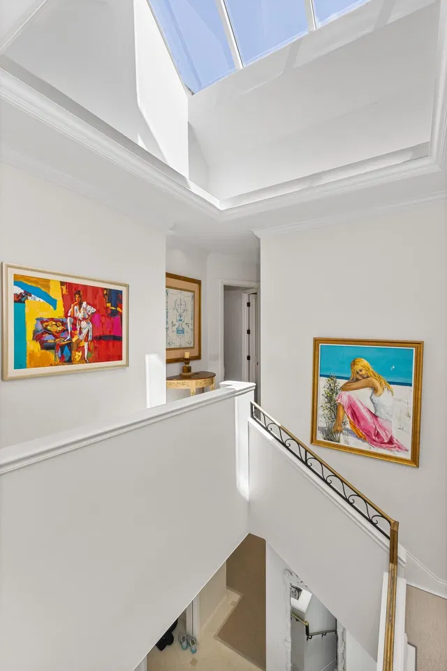 Residence photo 20
