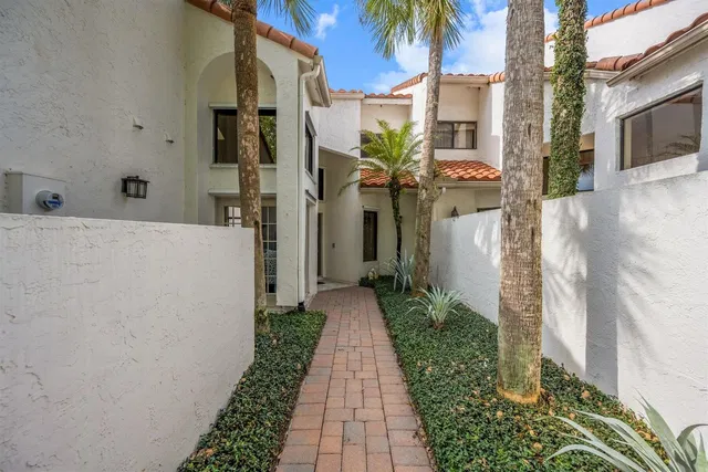 Windsor Way Residence photo 4