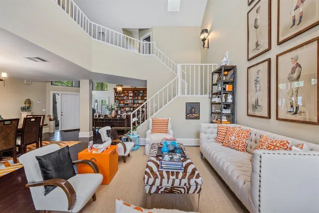 Windsor Way Residence photo 14