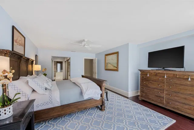 Windsor Way Residence photo 23