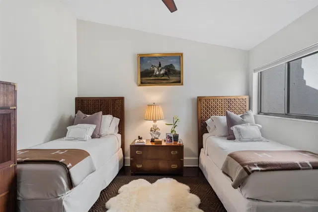 Windsor Way Residence photo 33
