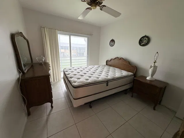  Residence photo 6