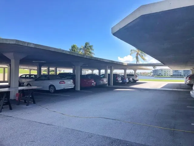 Unit 746 photo 39