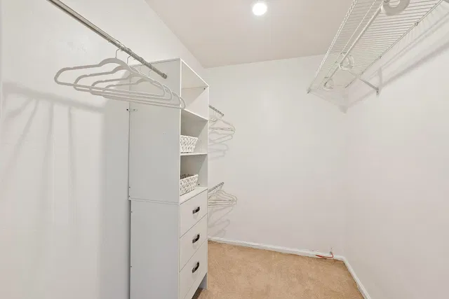 Unit D205 photo 19
