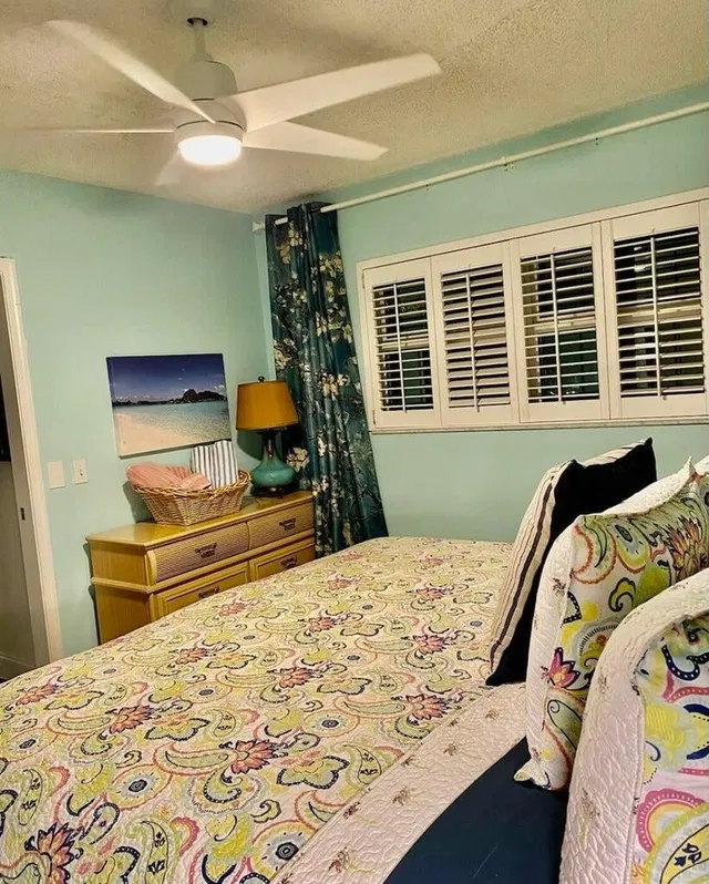  Unit 14 photo 15