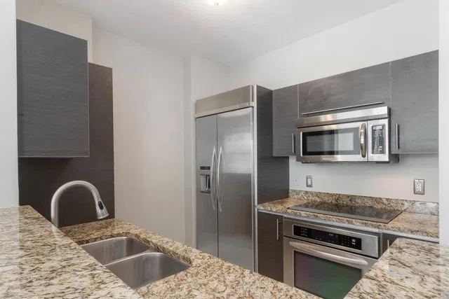 CityPlace South Tower Unit 314 photo 9