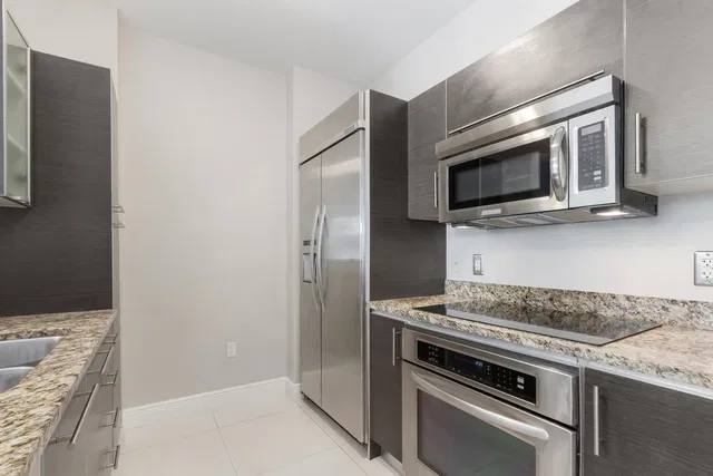 CityPlace South Tower Unit 314 photo 11