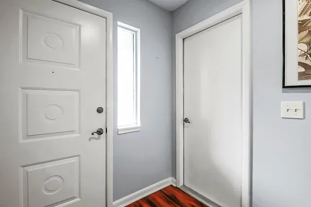 Residence photo 8