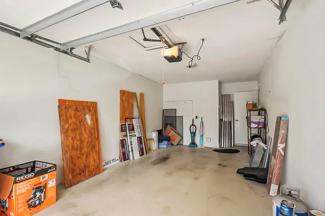 Residence photo 9