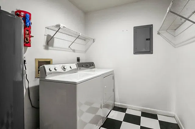 Residence photo 17