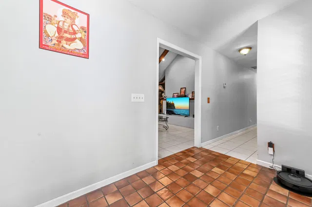 Residence photo 8