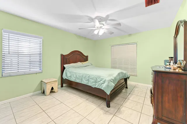 Residence photo 31