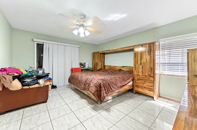 Residence photo 36