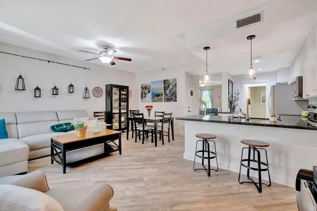 Island at Abacoa Residence photo 12