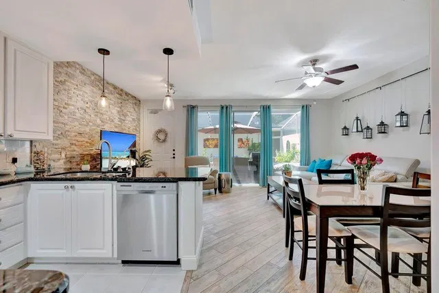 Island at Abacoa Residence photo 18
