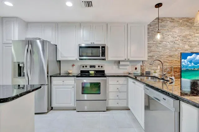 Island at Abacoa Residence photo 22