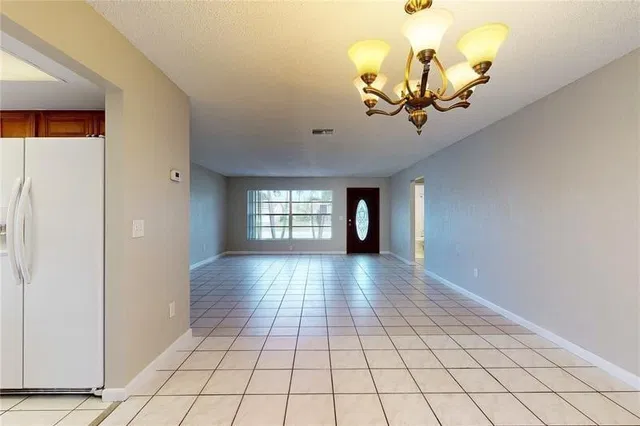 Residence photo 2