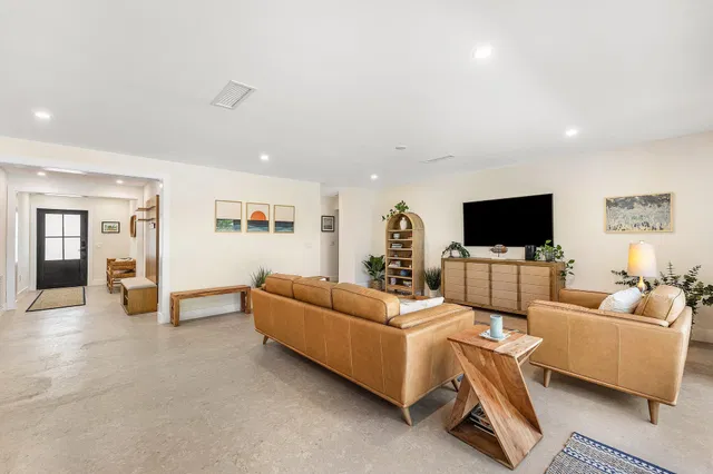  Residence photo 14