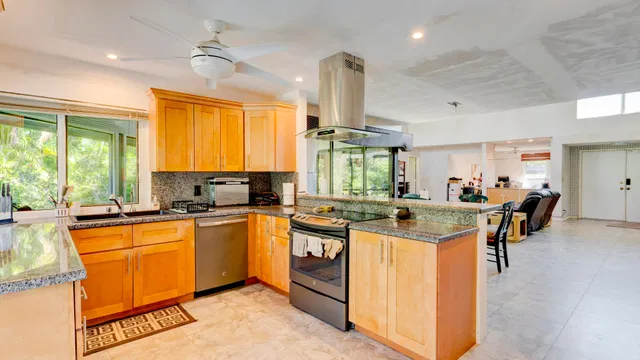 Residence photo 18