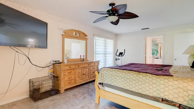 Residence photo 31