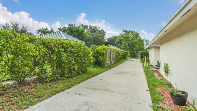 Residence photo 10