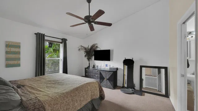 Residence photo 12