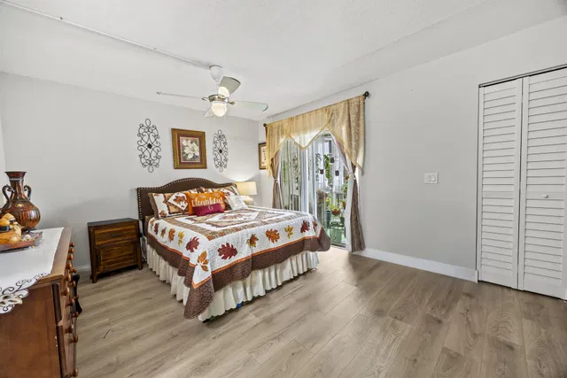 Unit 202 photo 10