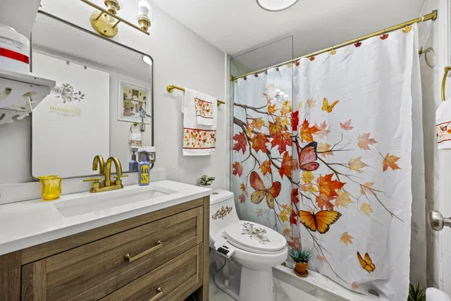 Unit 202 photo 15