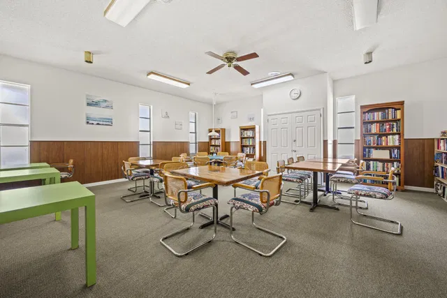 Unit 202 photo 18