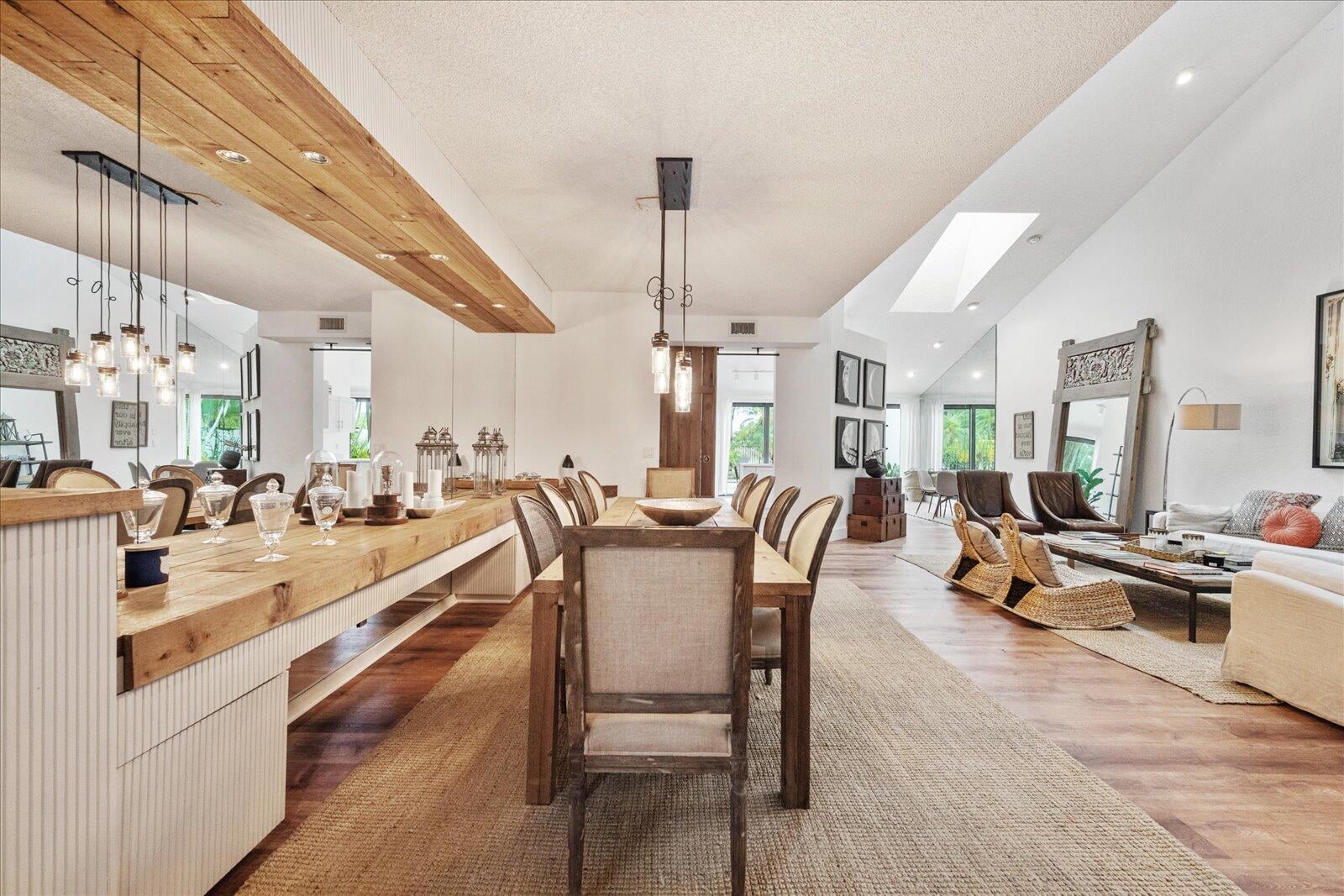 Windsor Way Residence photo 5