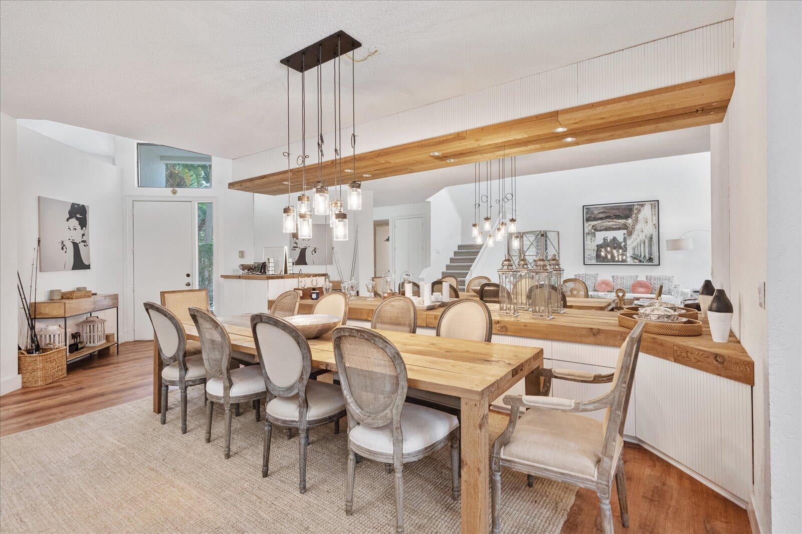 Windsor Way Residence photo 6