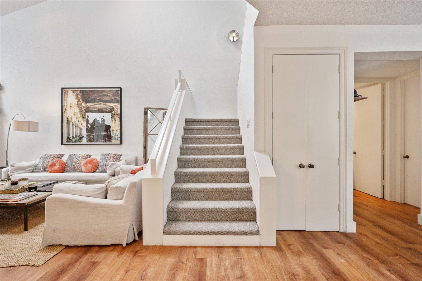 Windsor Way Residence photo 27
