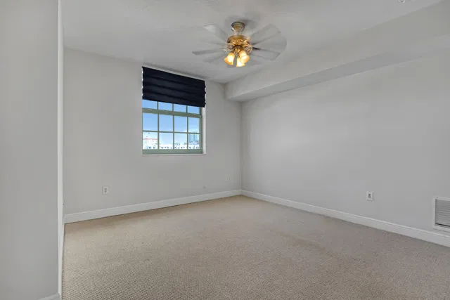 610 Clematis Unit 618 photo 20